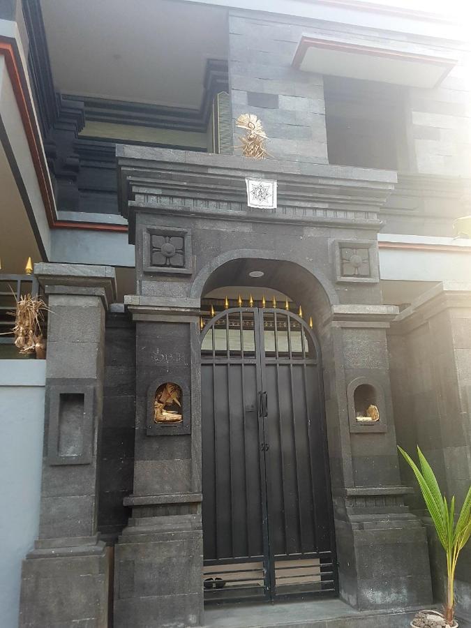 Yogi Homestay Canggu Dış mekan fotoğraf